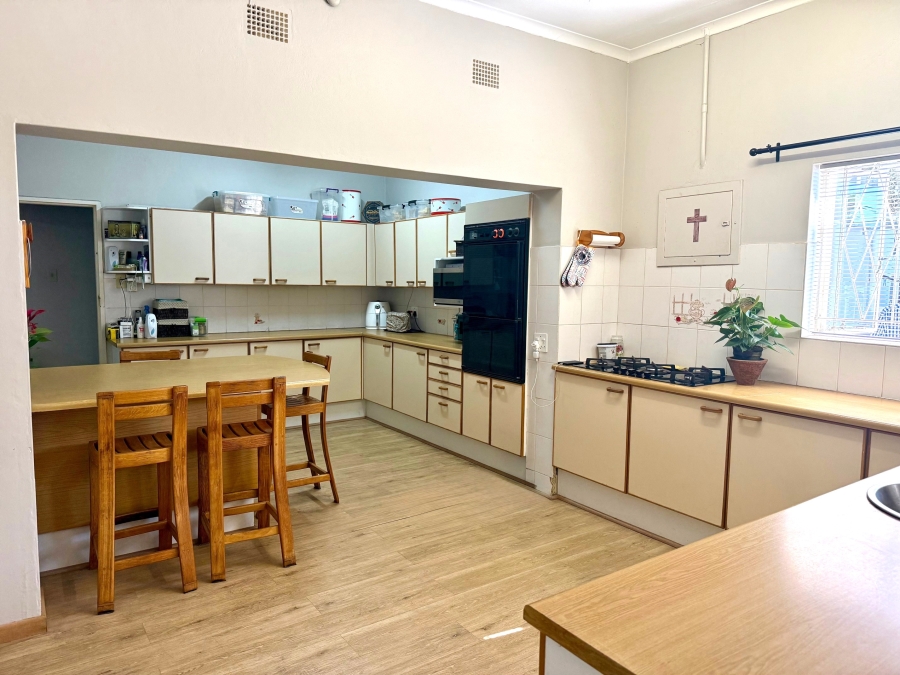4 Bedroom Property for Sale in Amandelrug Western Cape